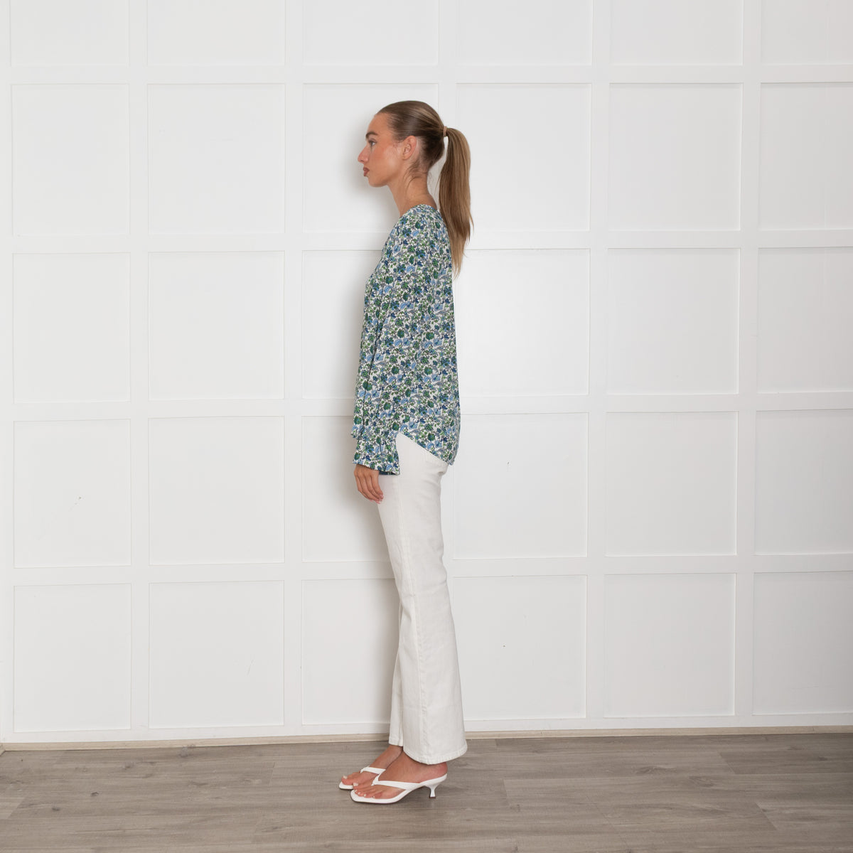 Essentiel Antwerp White Blue Floral V-Neck Long Sleeve Top