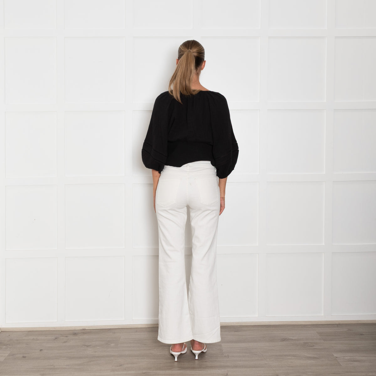 Me + Em Black Cotton Cropped Puff Sleeve Top