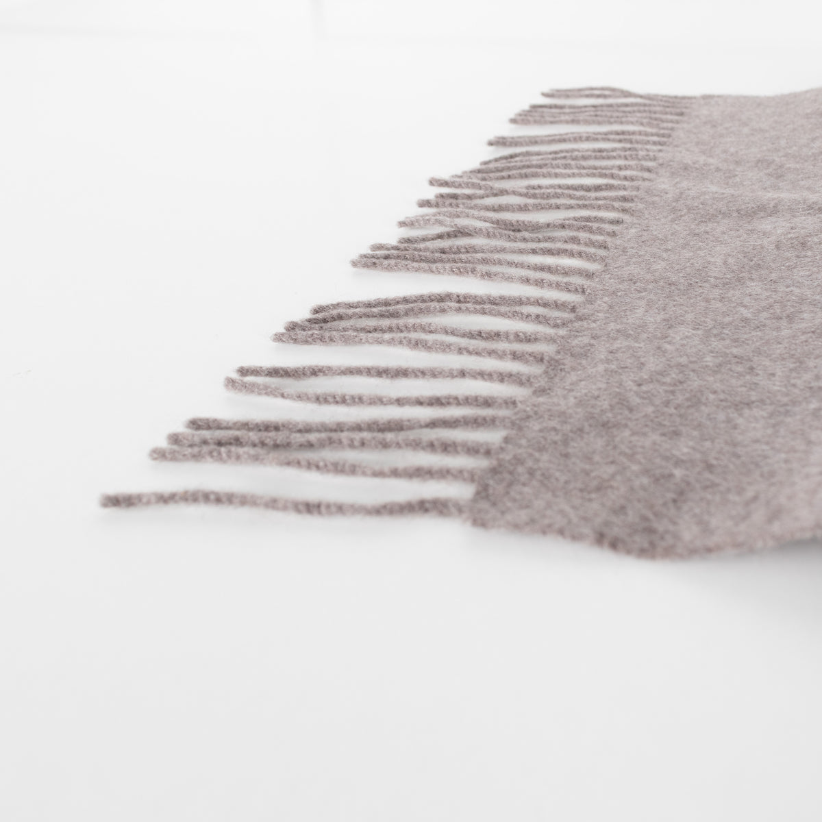 N.Peal Beige Cashmere Fringe Scarf
