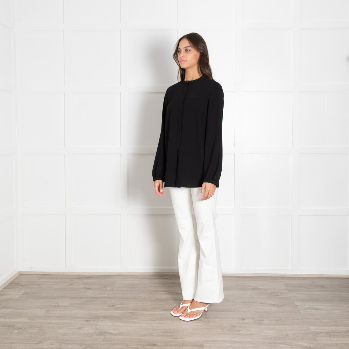 Strenesse Black Sleek Mandarin Collar Long-Sleeved Buttoned Blouse