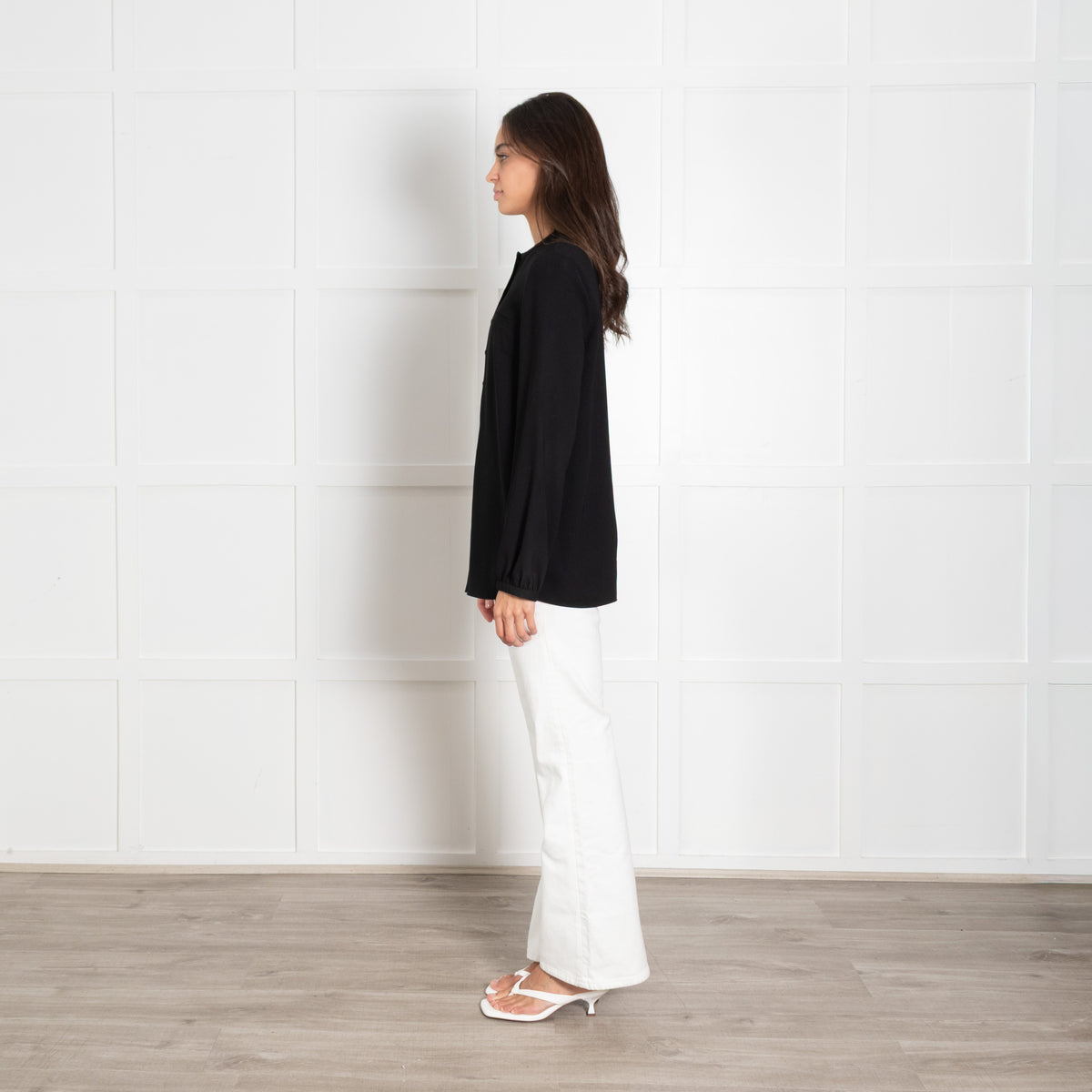 Strenesse Black Sleek Mandarin Collar Long-Sleeved Buttoned Blouse