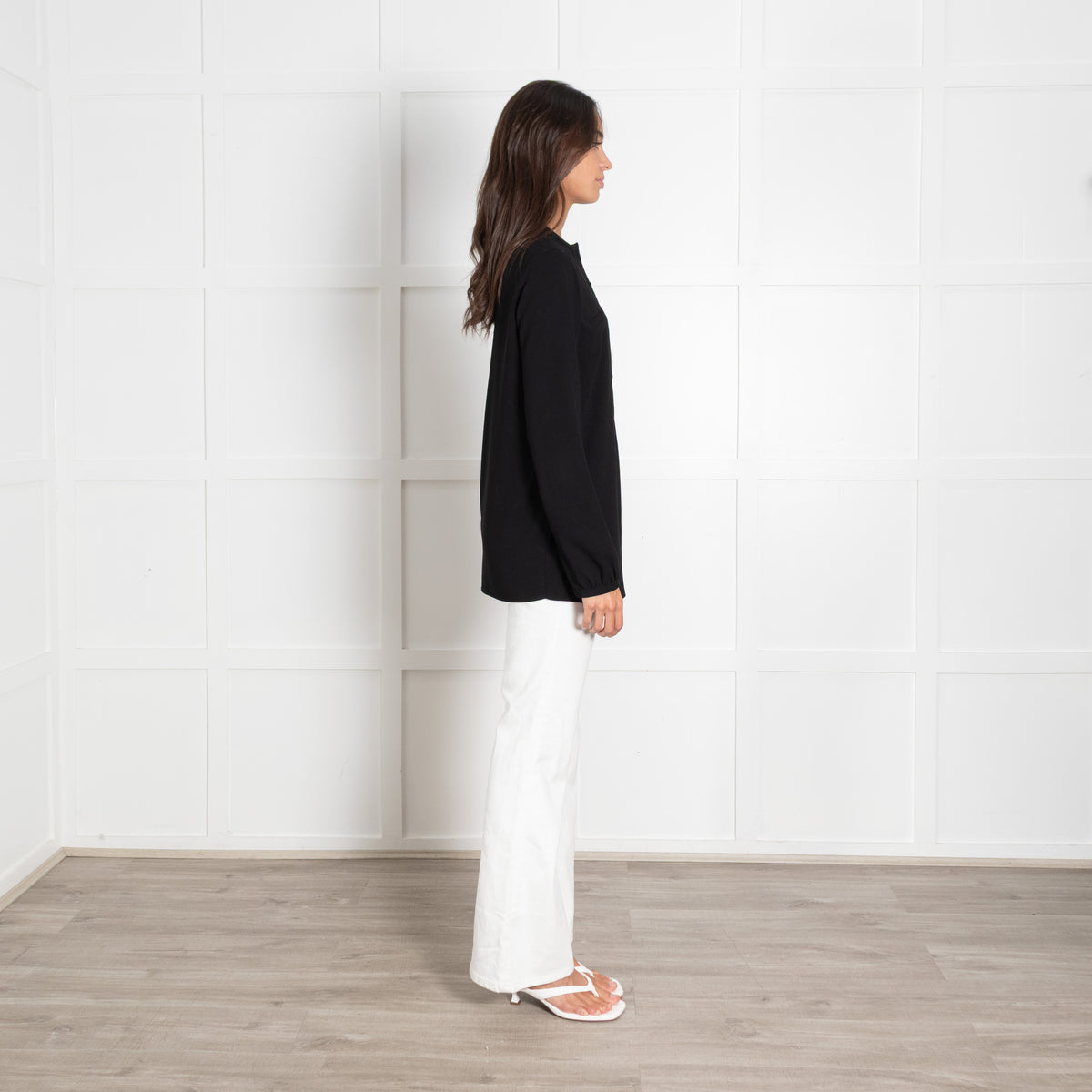 Strenesse Black Sleek Mandarin Collar Long-Sleeved Buttoned Blouse