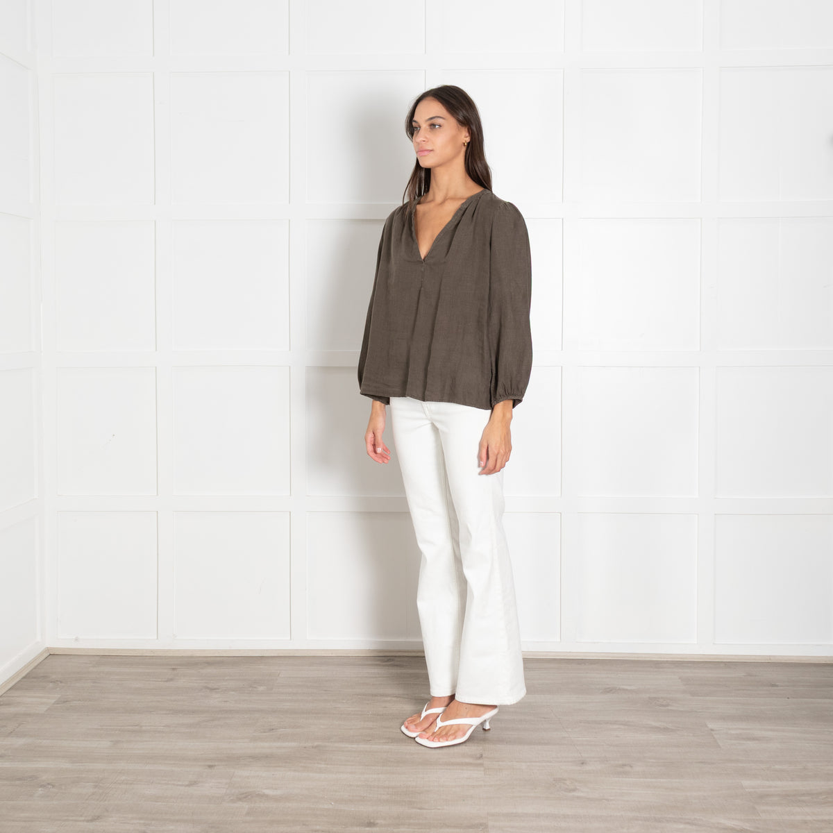 Velvet Dark Green Linen V-neck Flowy Long-Sleeved Blouse