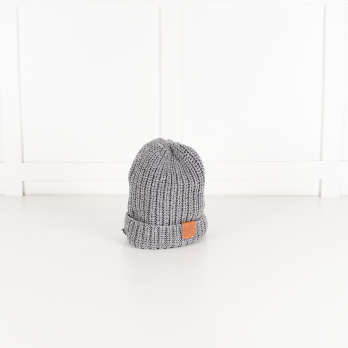 Loewe Grey Rib Beanie With Logo Pin