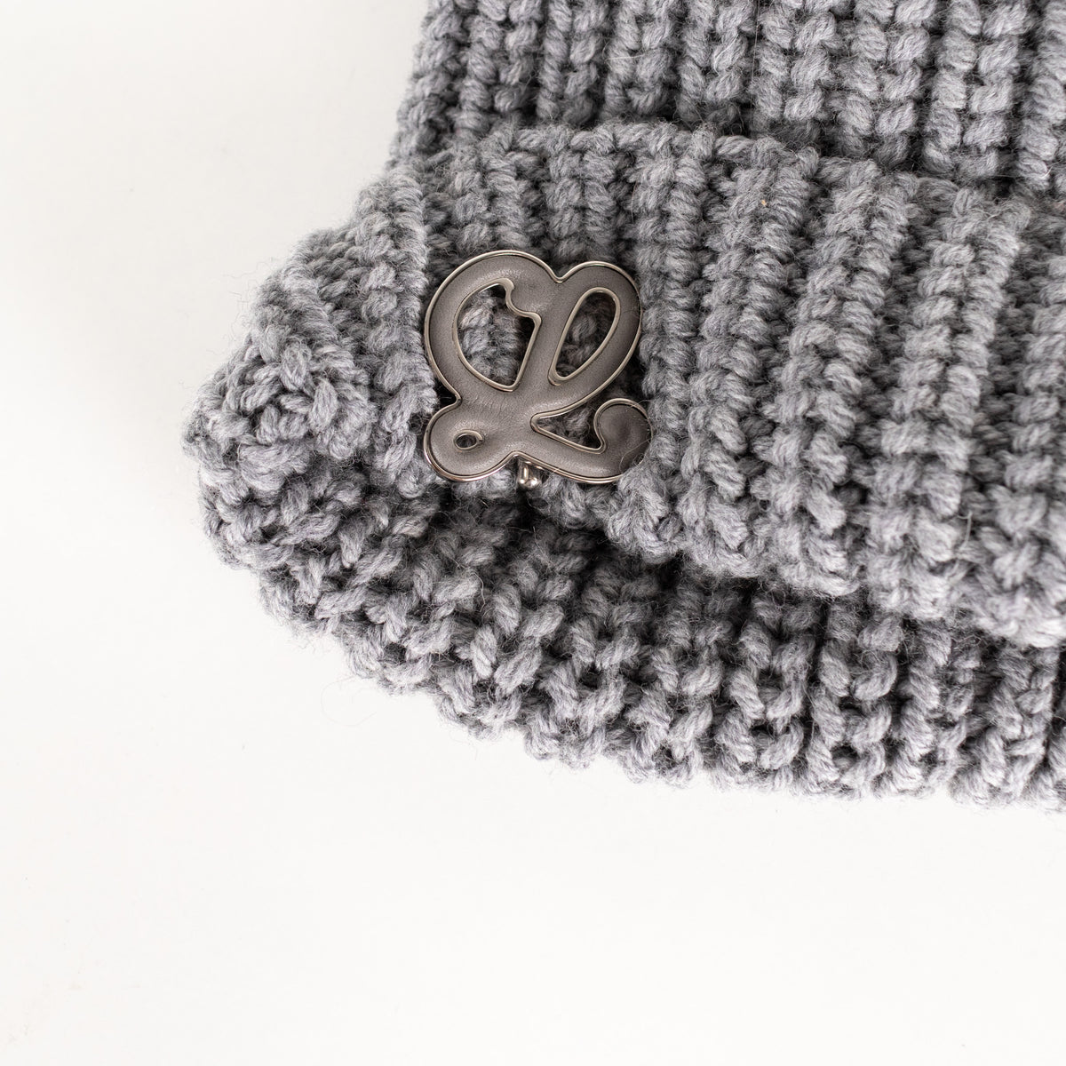 Loewe Grey Rib Beanie With Logo Pin