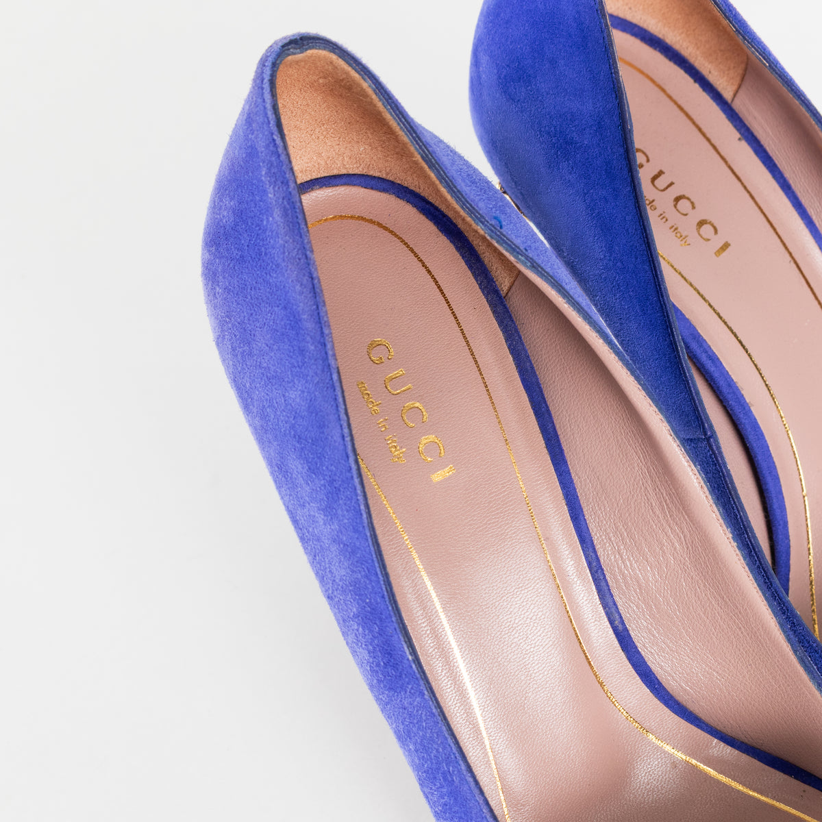 Gucci Blue Suede Pointed Toe Heels With Gold Horsebit Detail