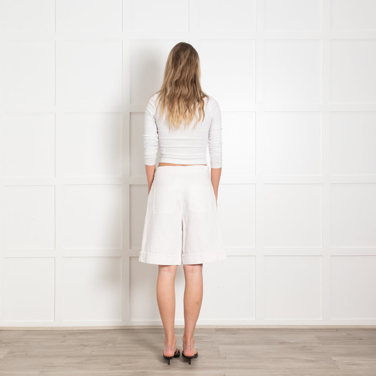 Rosso35 Cream Cotton Linen Long Shorts