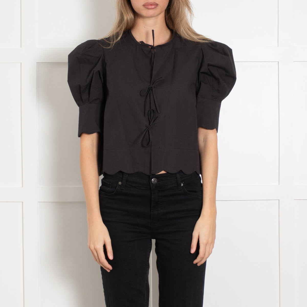 Andion Black Cropped Cotton Top With Puff Sleeves and Front Ties