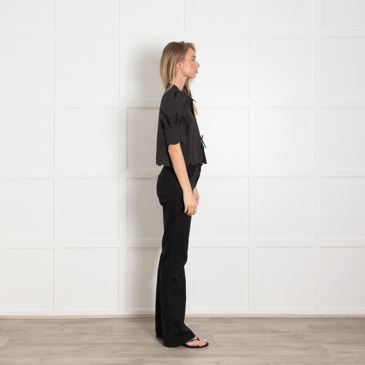Andion Black Cropped Cotton Top With Puff Sleeves and Front Ties