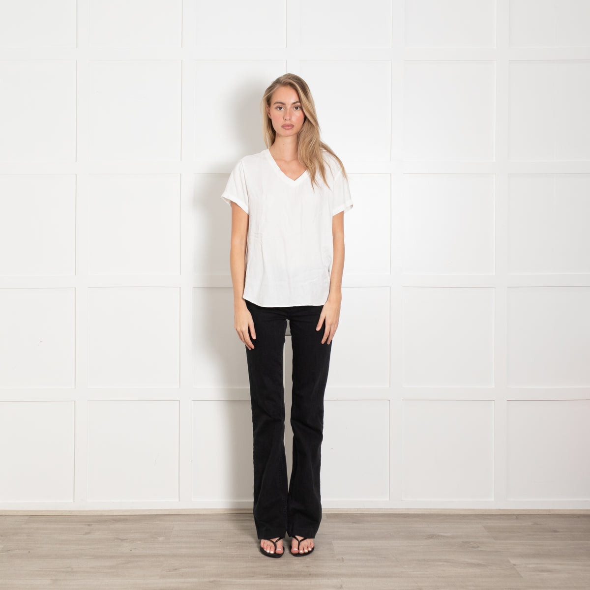 Bella Dahl White V Neck Twill Top
