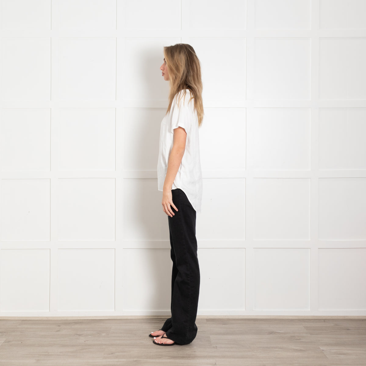 Bella Dahl White V Neck Twill Top