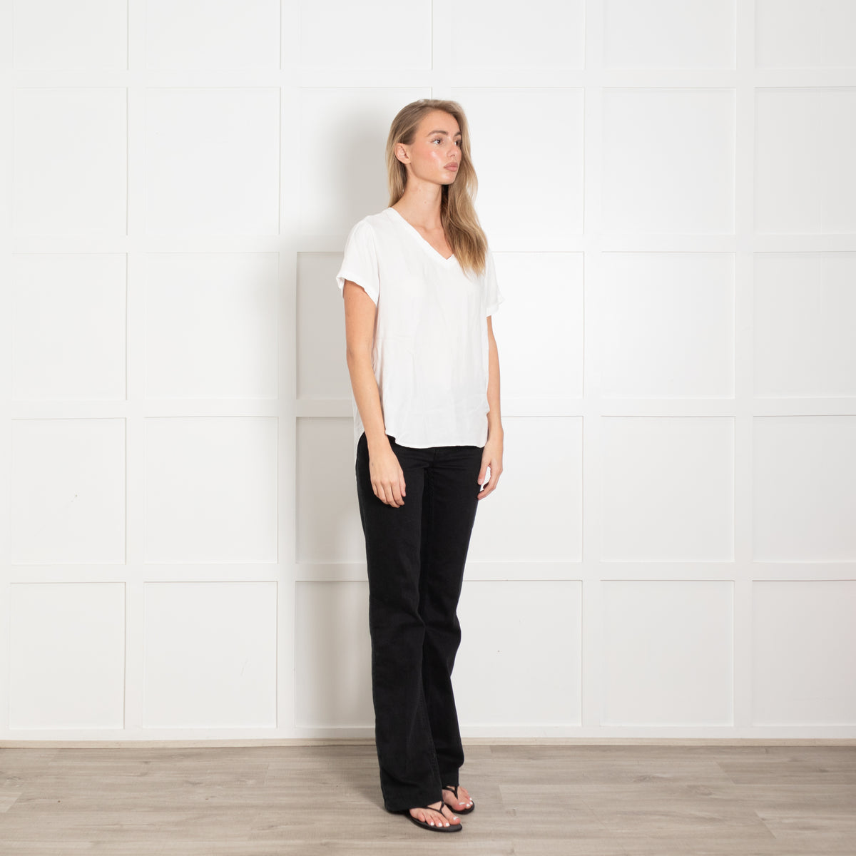 Bella Dahl White V Neck Twill Top