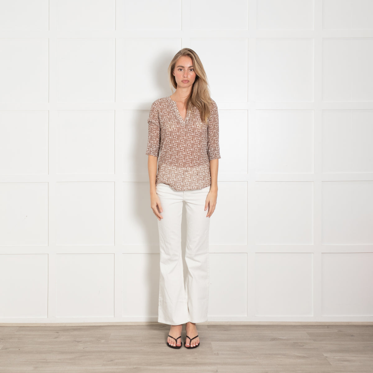 Whyci Milano Brown & White Silk & Cotton Patterned Short Sleeve Top