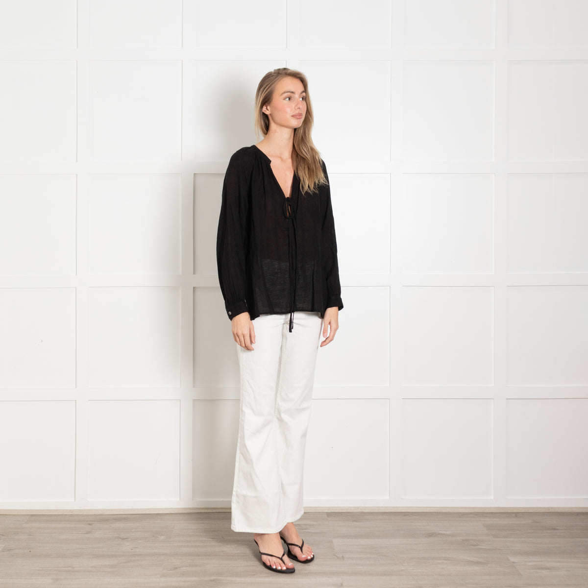 Rails Brielle Black Linen Mix Top With Raglan Sleeves & V Neck Adjustable Ties