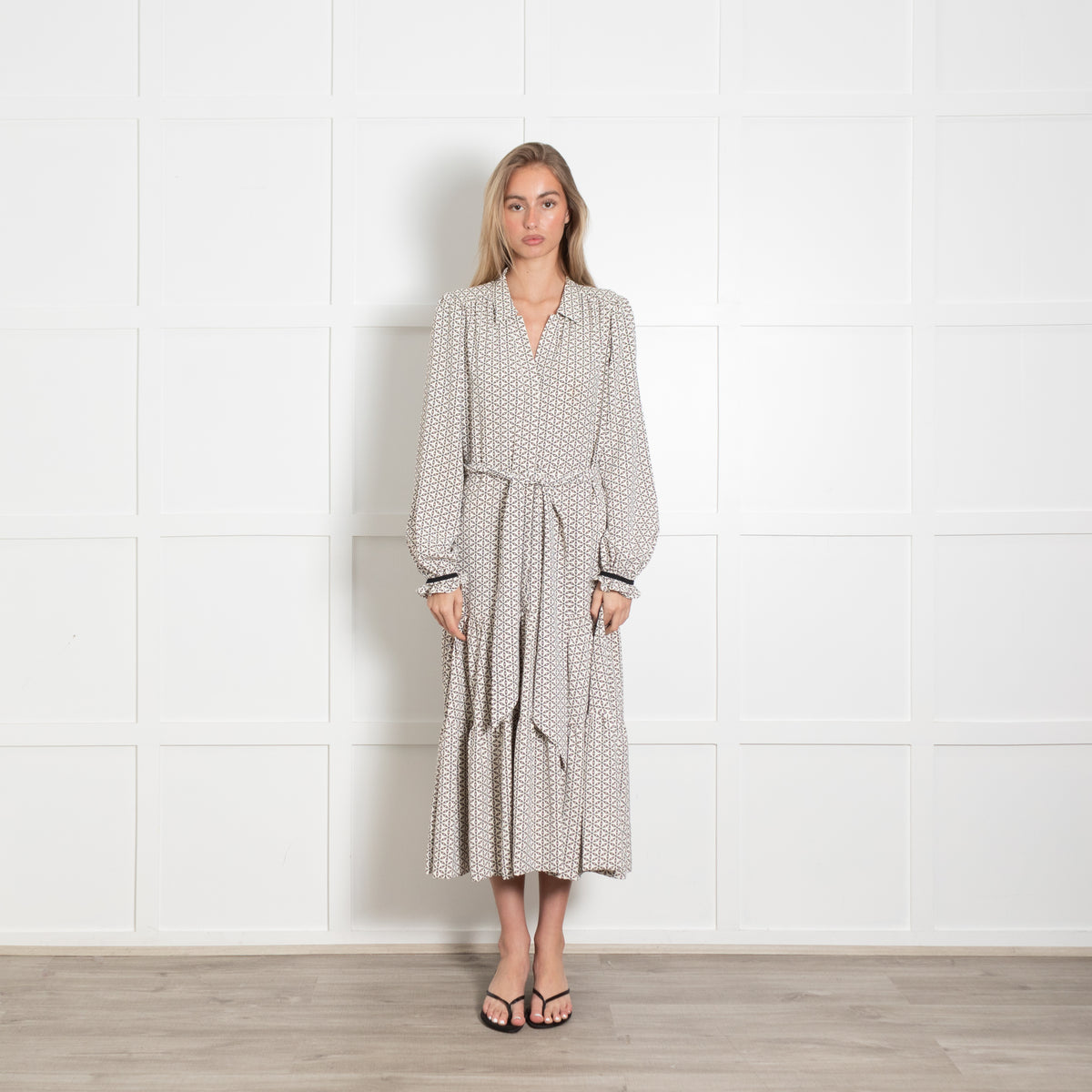 Me + Em Green and White Geometric Maxi Dress with Tie