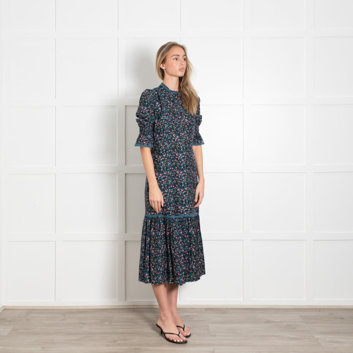 Wyse London Aimee Dress in Green Floral Confetti With Frill Cuffs