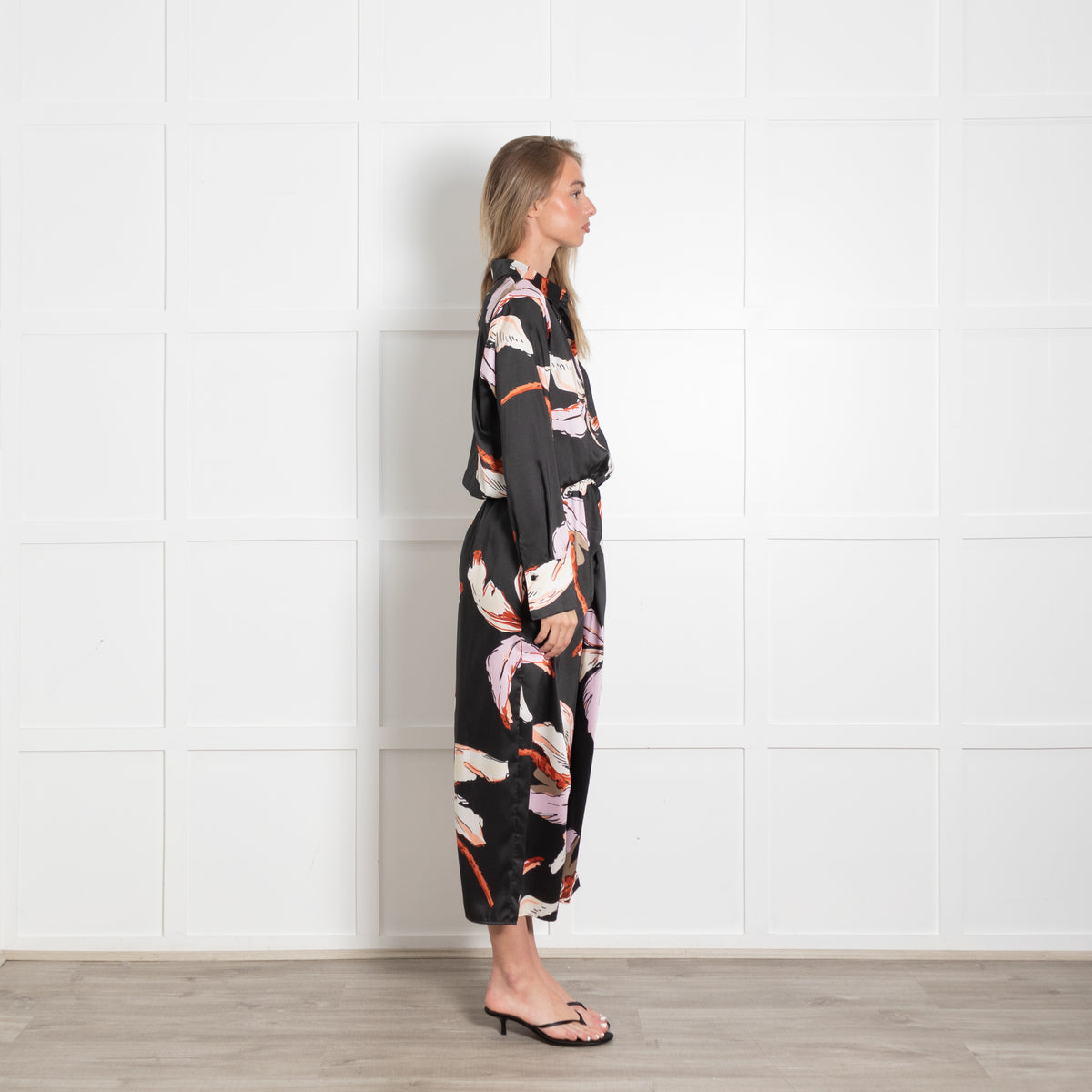 Marella Black Floral Cinch Waist Collared Midi Dress
