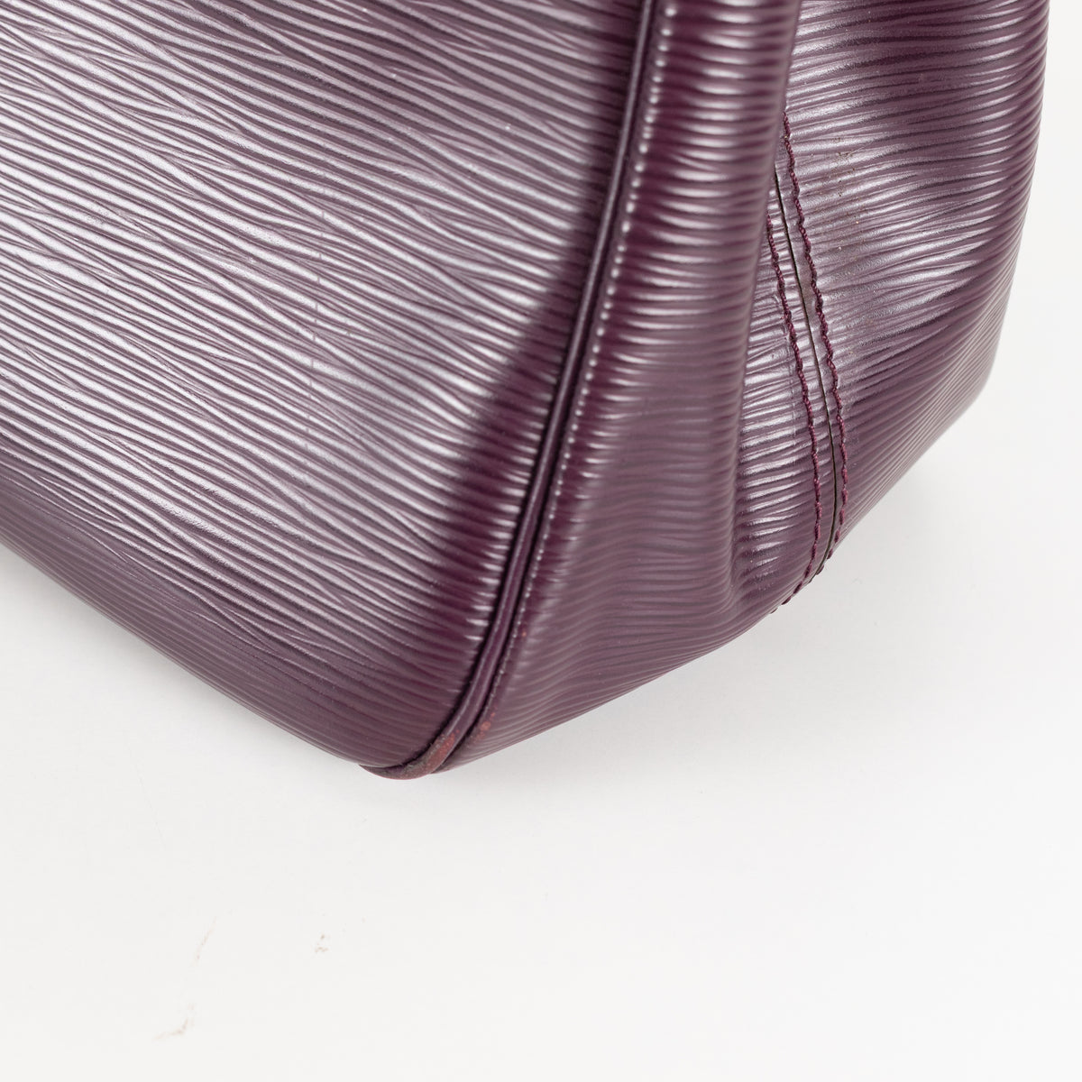 Louis Vuitton Purple Epi Leather Passy PM Tote