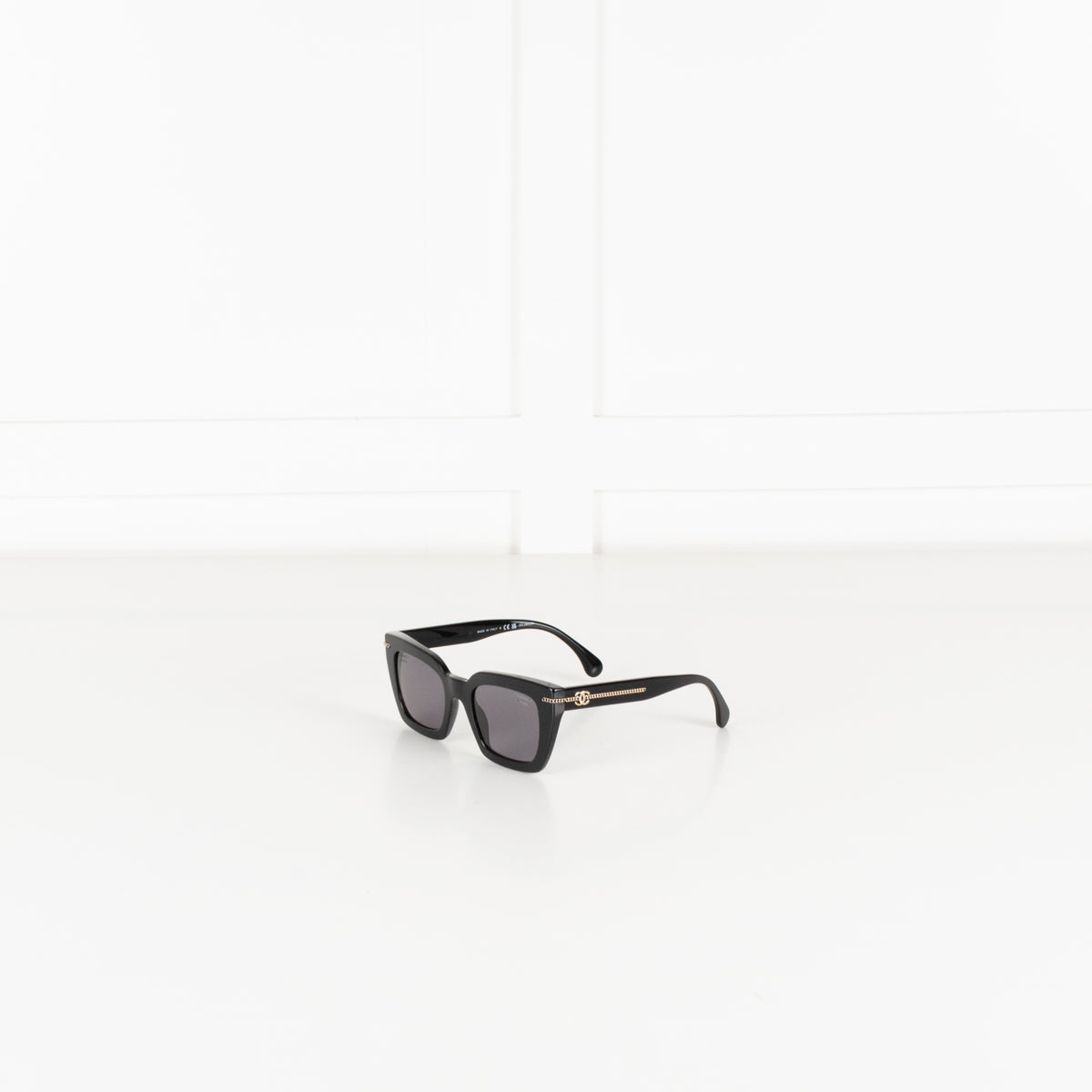 Chanel Black Chain Arm Detail Sunglasses