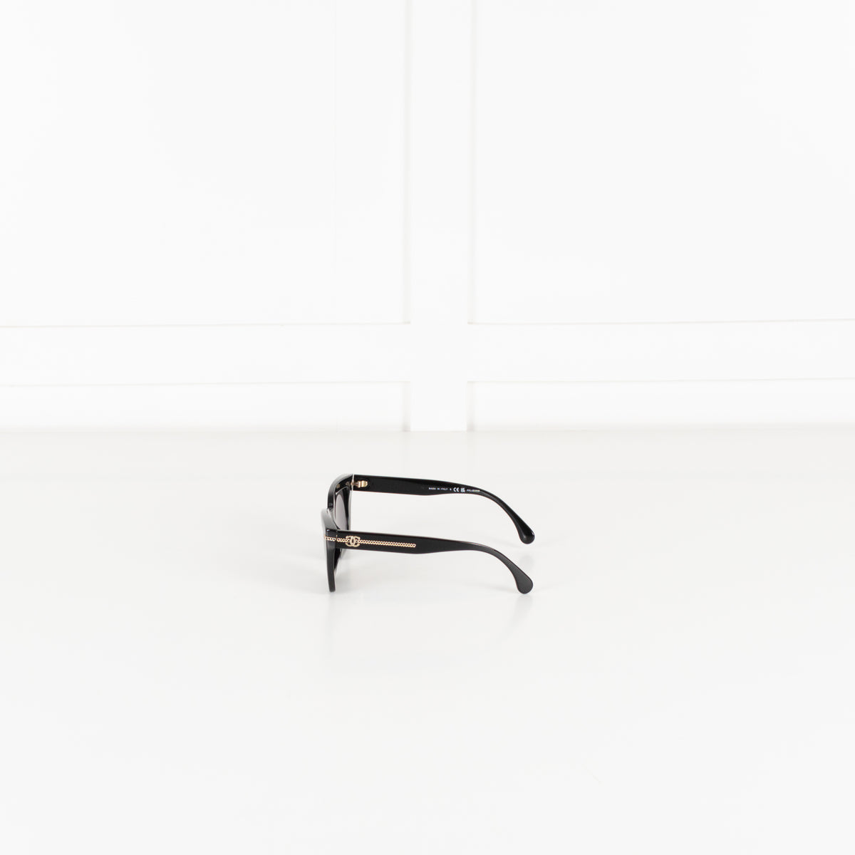 Chanel Black Chain Arm Detail Sunglasses