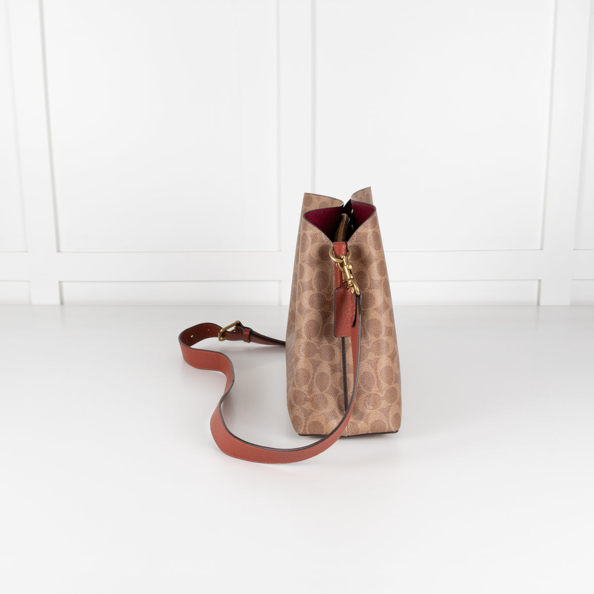 Coach Logo Willow Bucket Bag