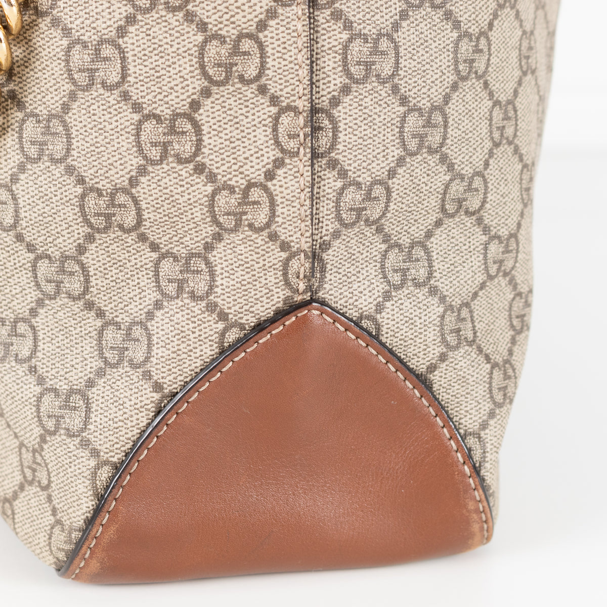 Gucci GG Large Hobo Supreme Bag