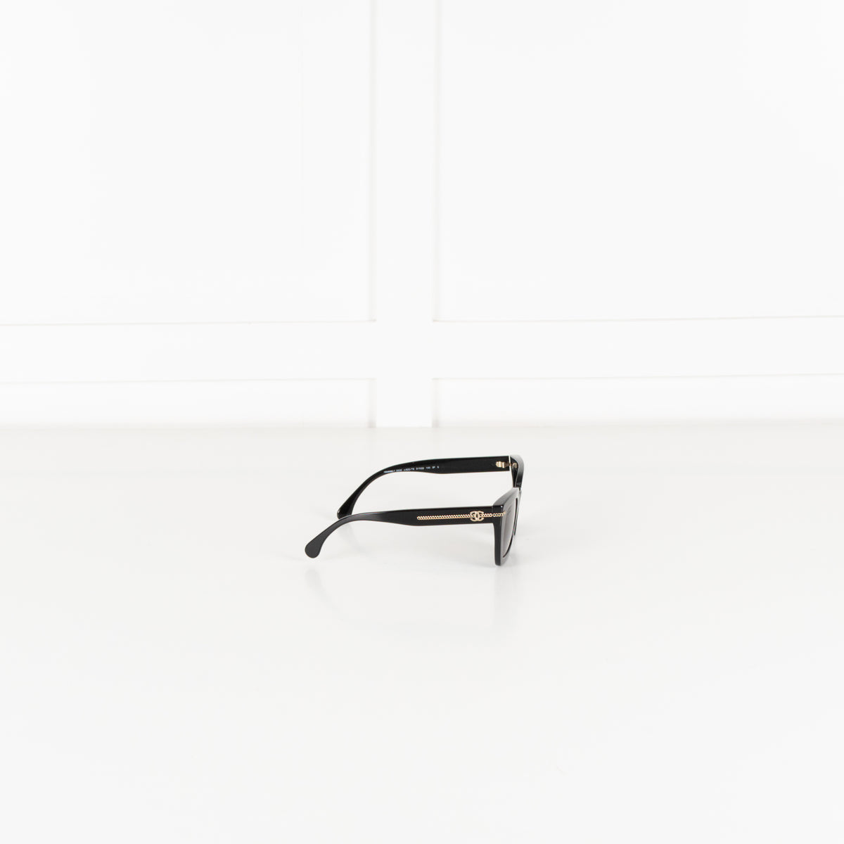 Chanel Black Chain Arm Detail Sunglasses