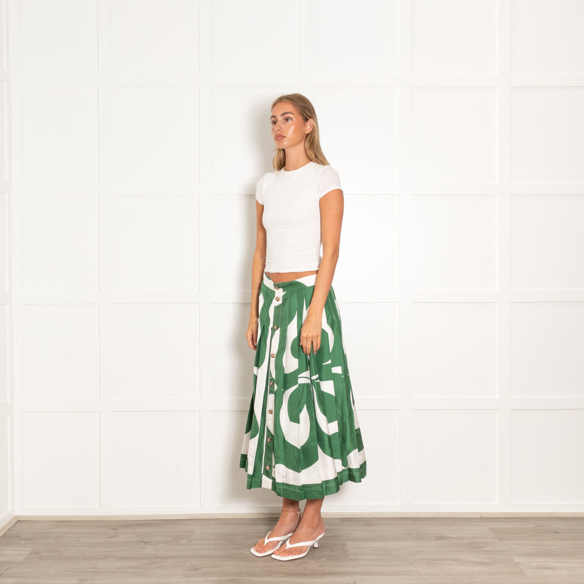 Victoria Beckham White Green Pleated Button Detail Skirt