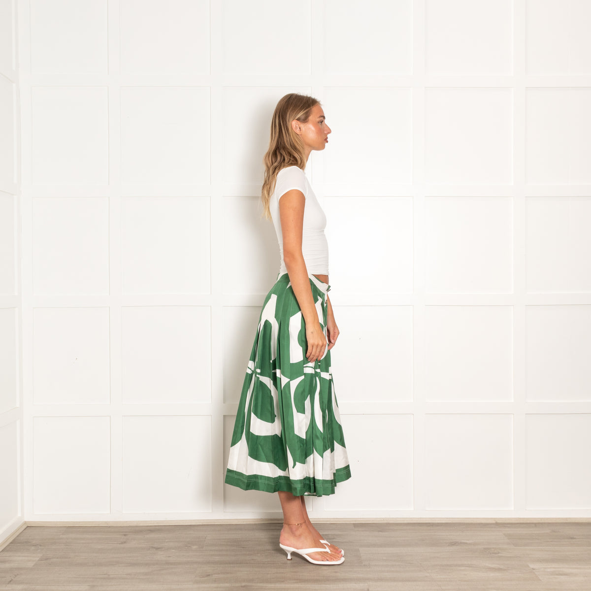 Victoria Beckham White Green Pleated Button Detail Skirt