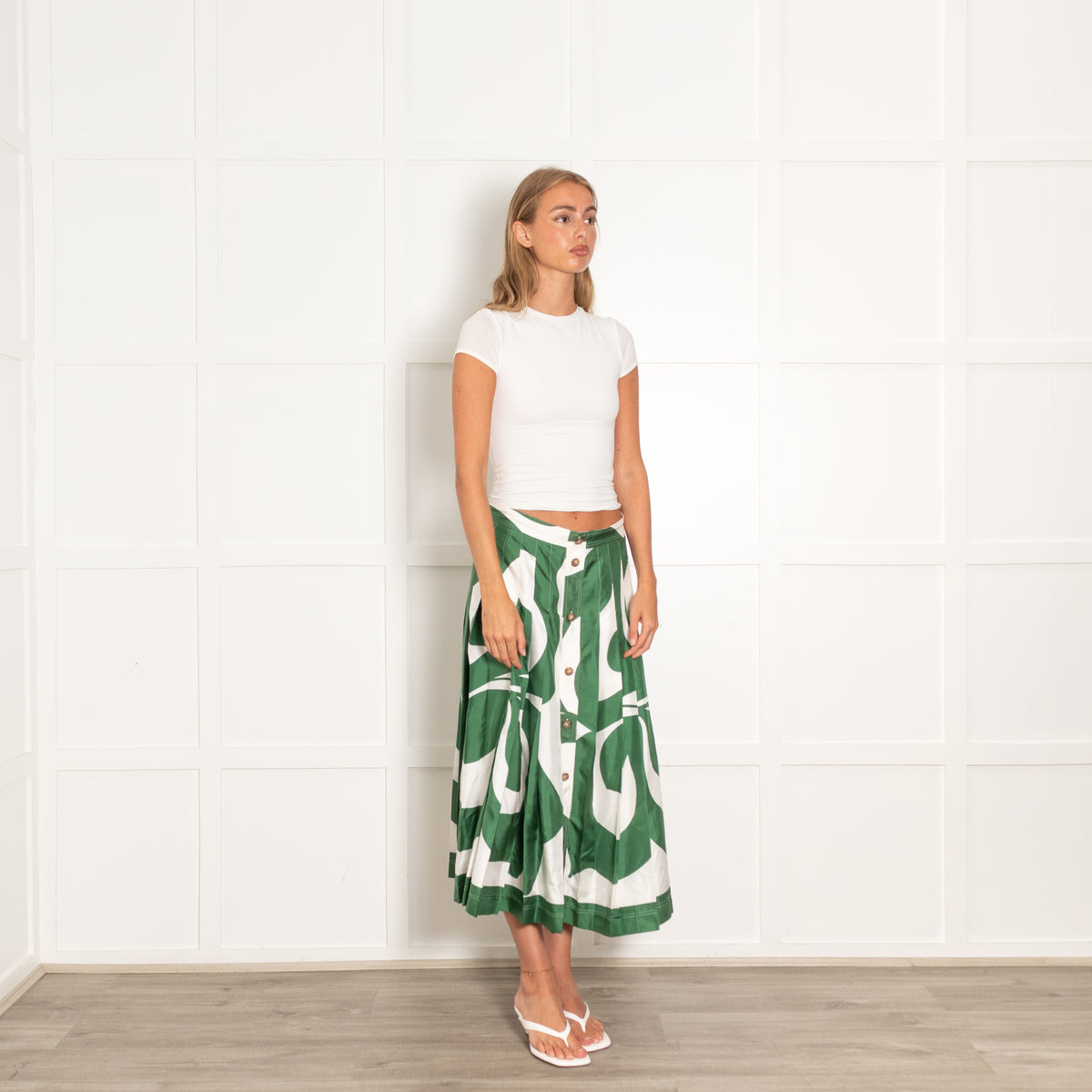 Victoria Beckham White Green Pleated Button Detail Skirt