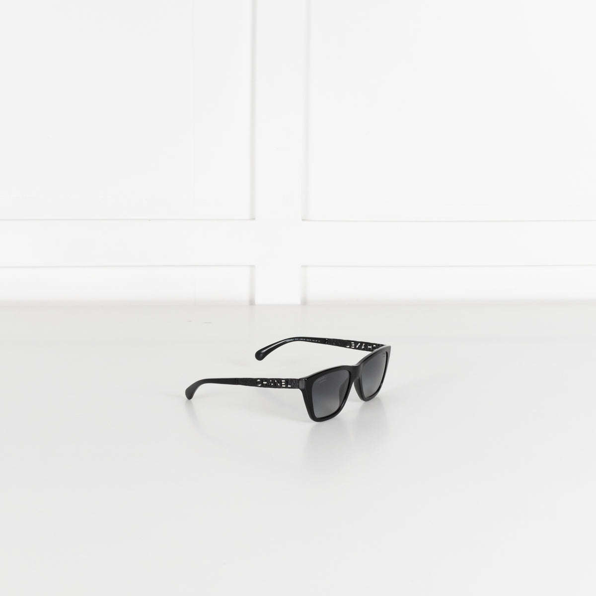 Chloe Brown Tortoiseshell Cats Eye Sunglasses