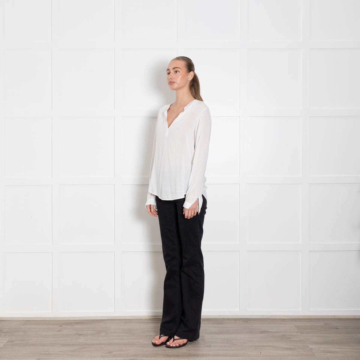 Velvet by Graham & Spencer White V Neck Blouse