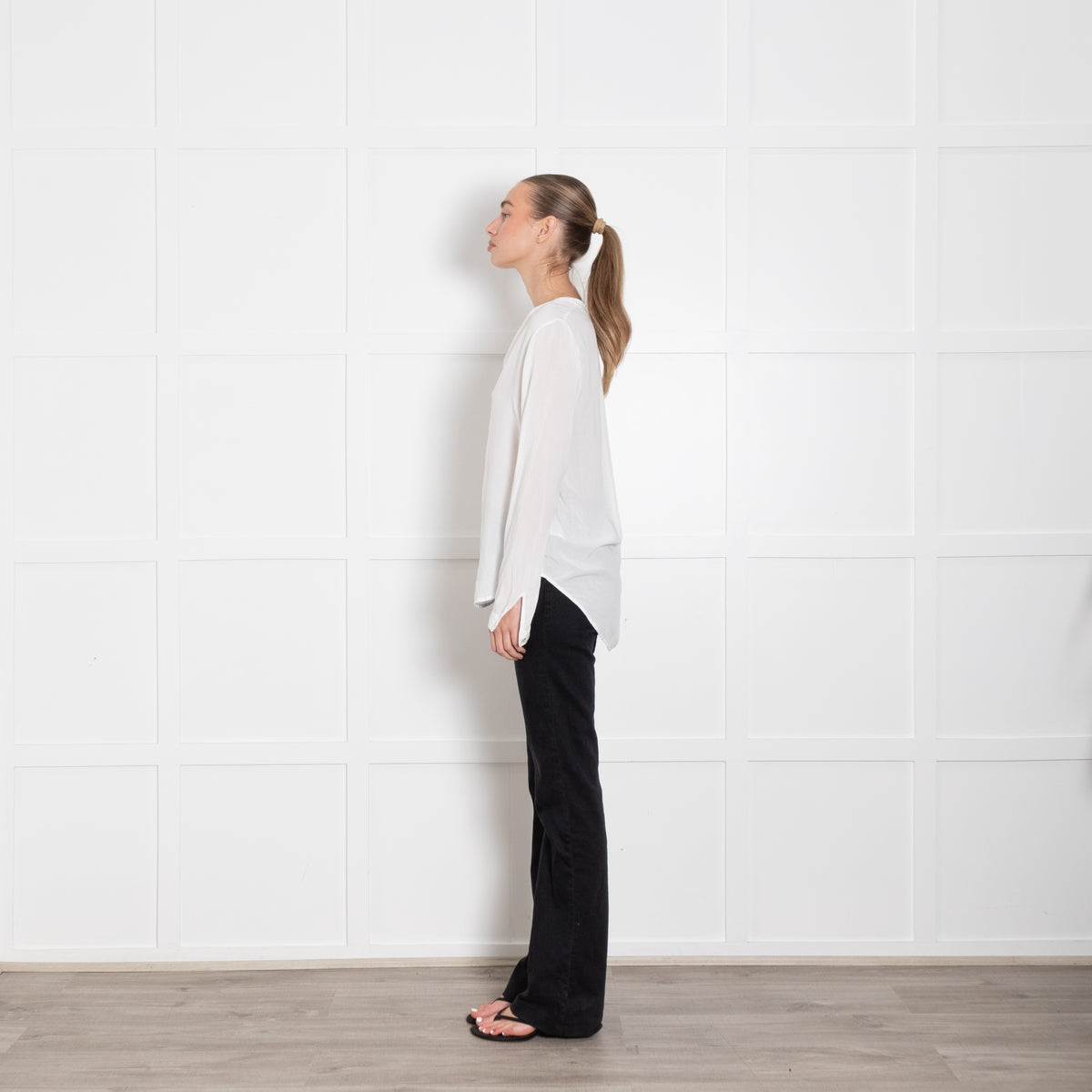 Velvet by Graham & Spencer White V Neck Blouse