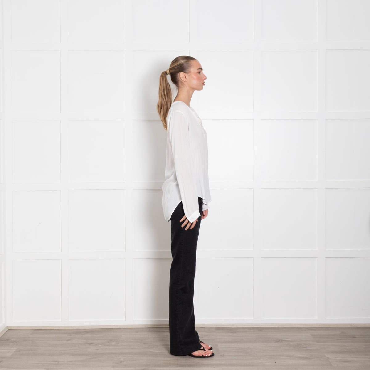 Velvet by Graham & Spencer White V Neck Blouse