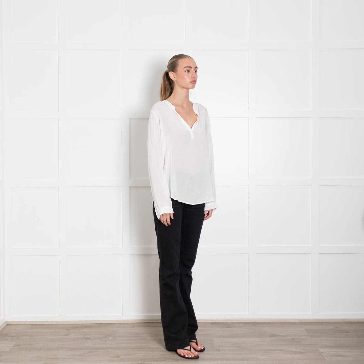 Velvet by Graham & Spencer White V Neck Blouse