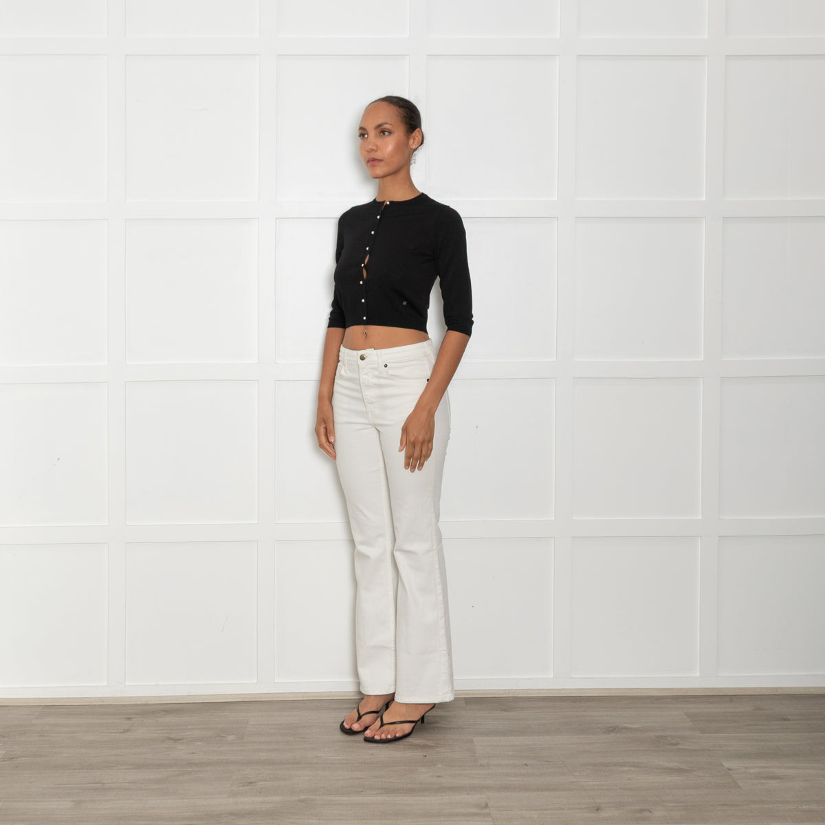 CH Carolina Herrera Black Pearl Button Cropped Cardigan