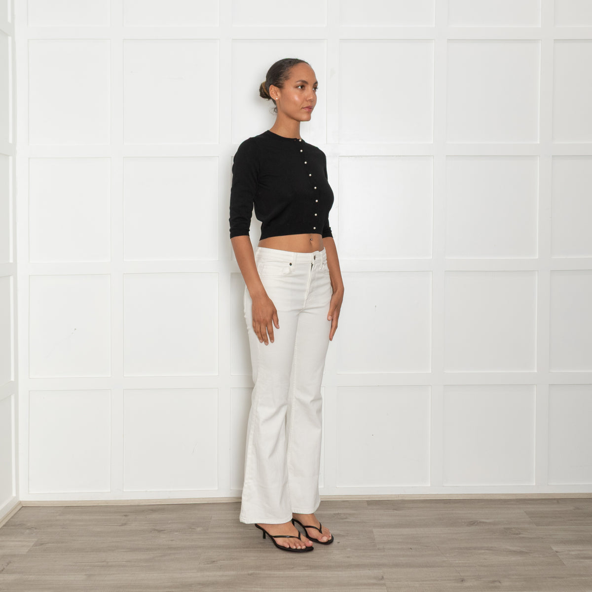 CH Carolina Herrera Black Pearl Button Cropped Cardigan