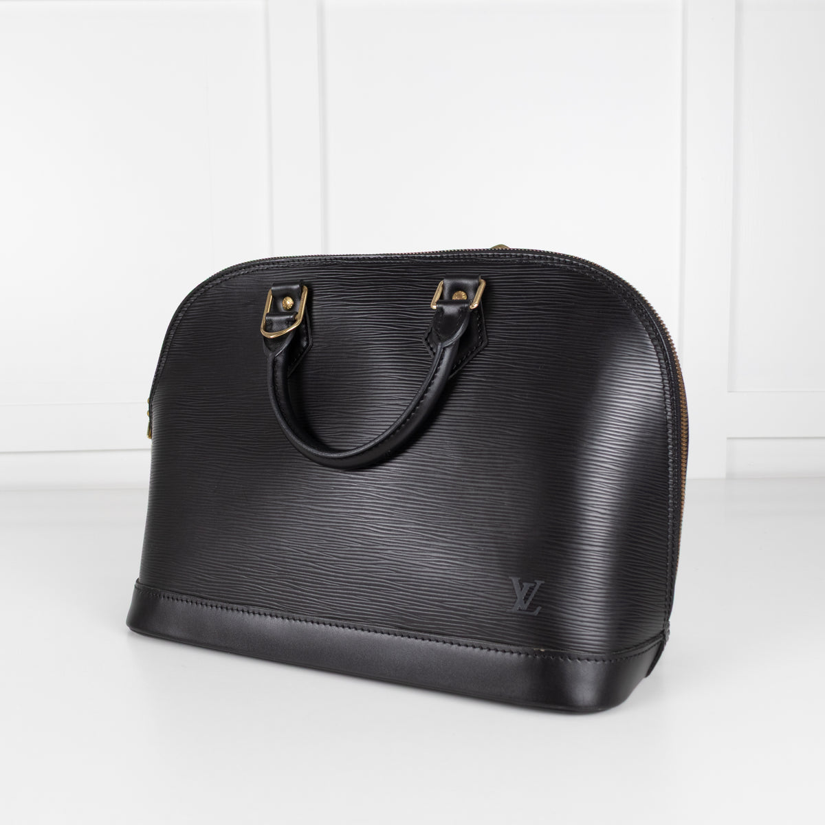 Louis Vuitton Vintage Alma Black in Epi Leather