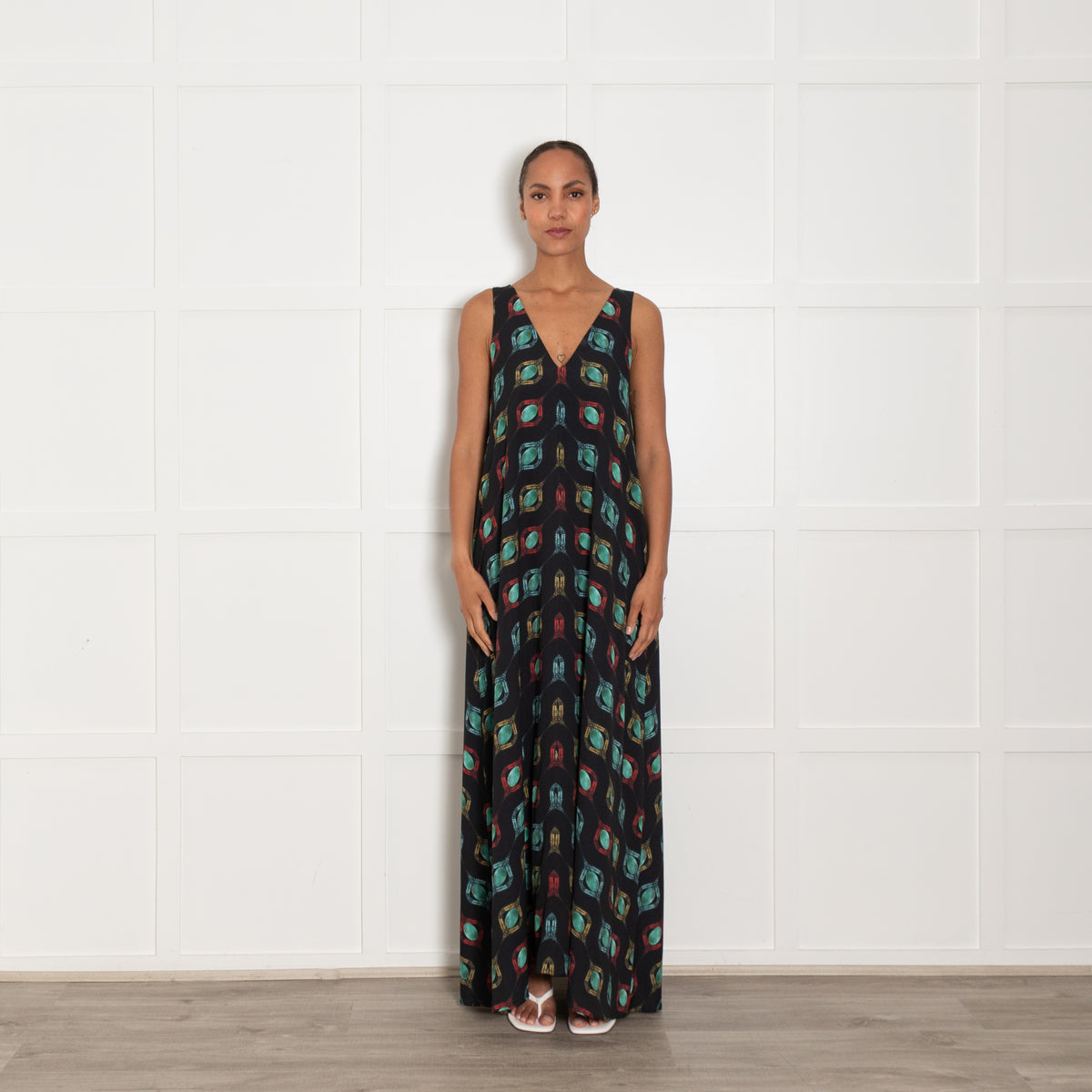 Ekeini Black Green Red Print Sleeveless Maxi Dress
