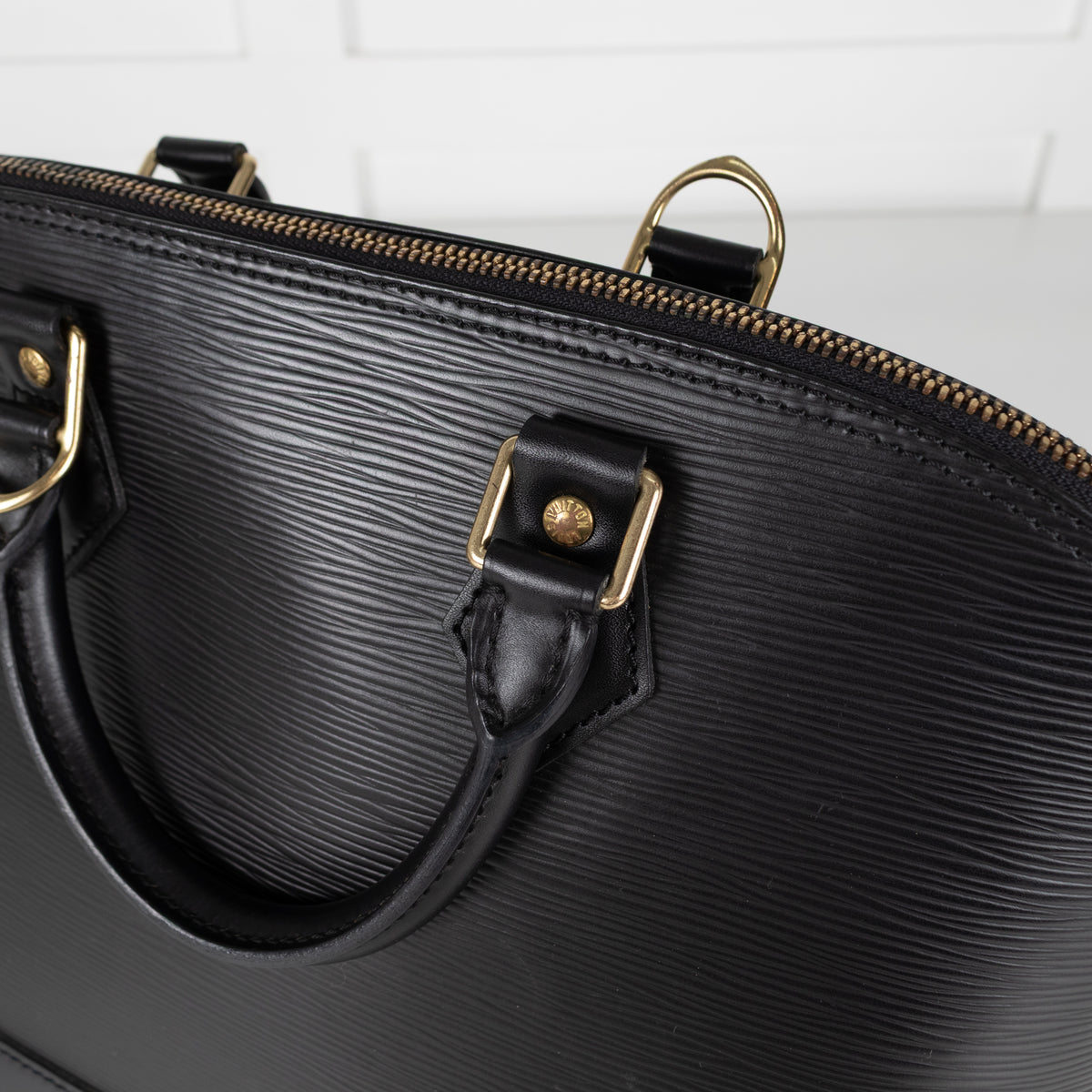 Louis Vuitton Vintage Alma Black in Epi Leather