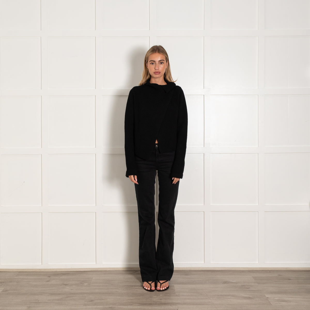 Strenesse Black Ribbed Collared Cardigan