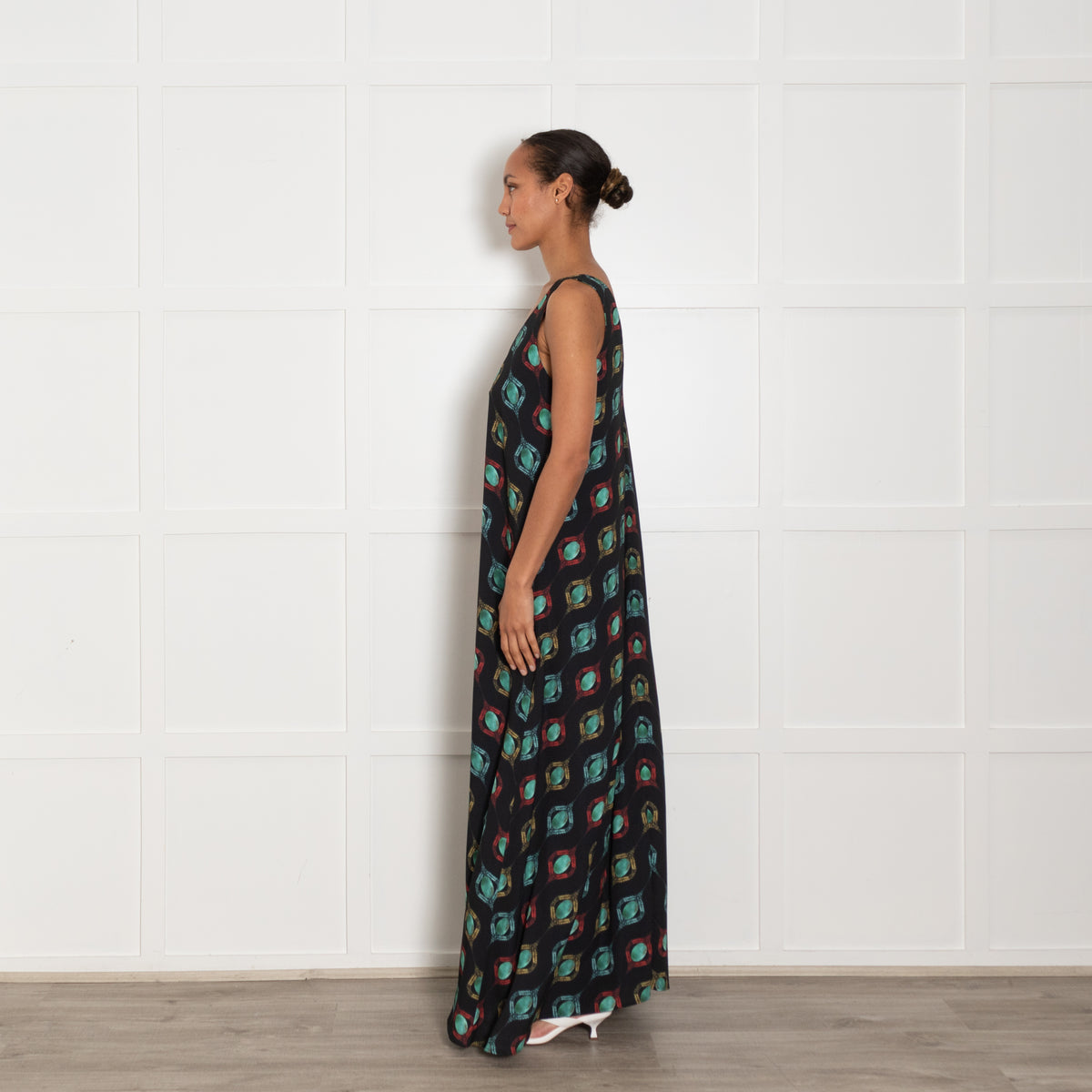 Ekeini Black Green Red Print Sleeveless Maxi Dress