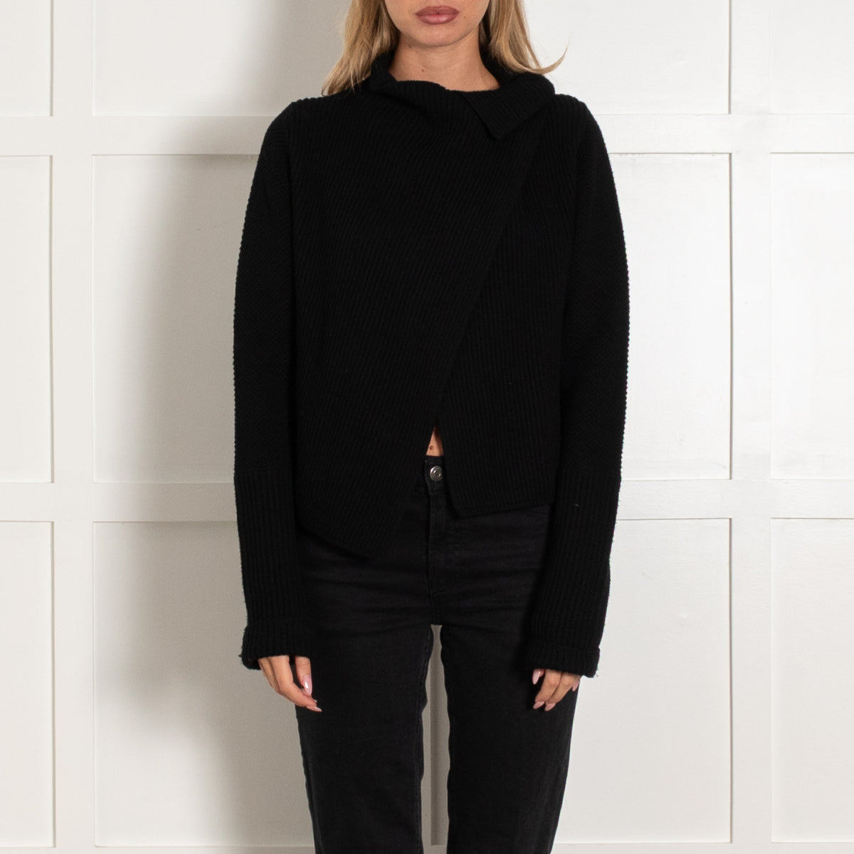 Strenesse Black Ribbed Collared Cardigan