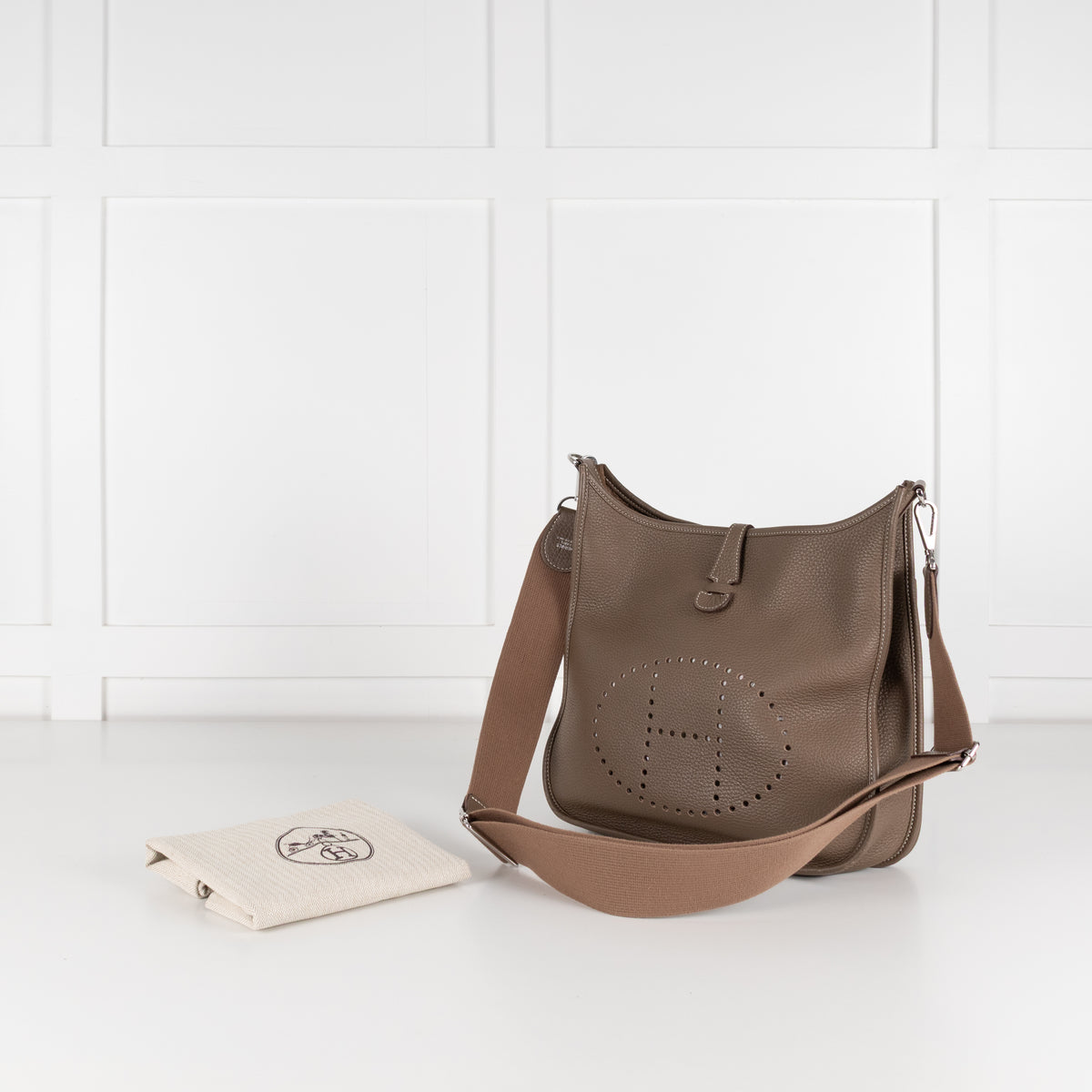 Hermes Taupe Evelyne 29 III Crossbody Bag