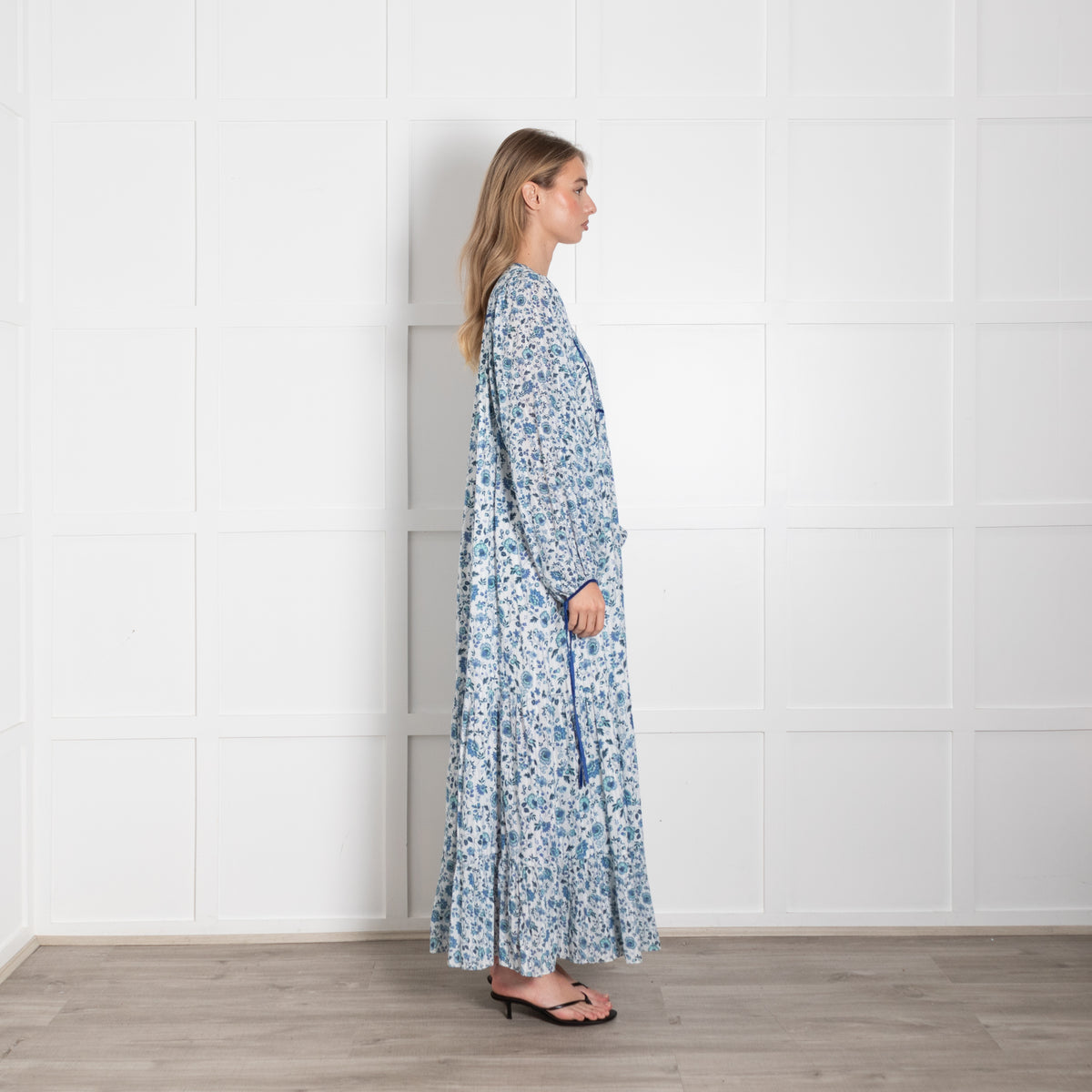 Beulah London Blue Floral Voluminous Sleeve Maxi Dress