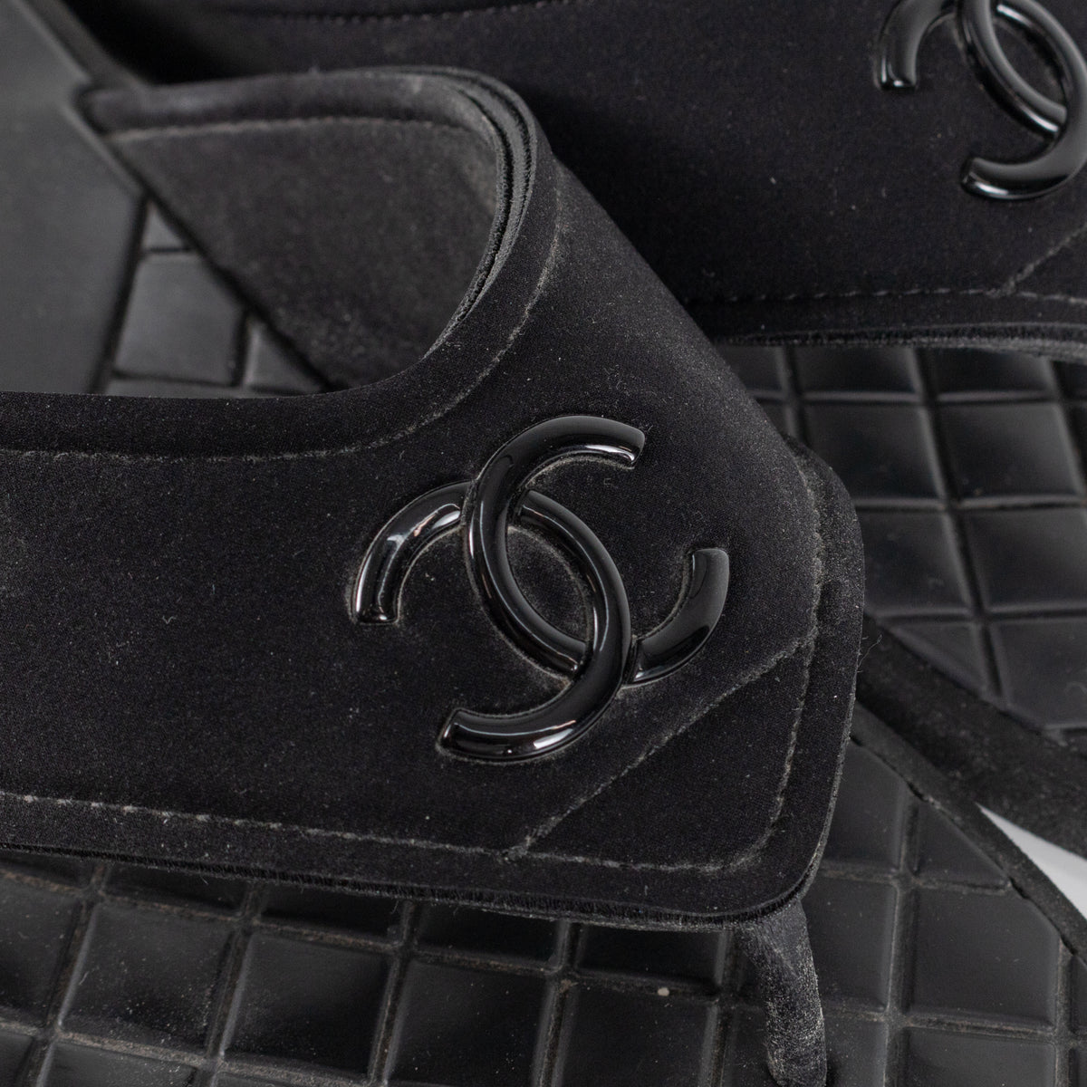 Chanel Black Cloth Rubber Quilted Sole Flip Flops