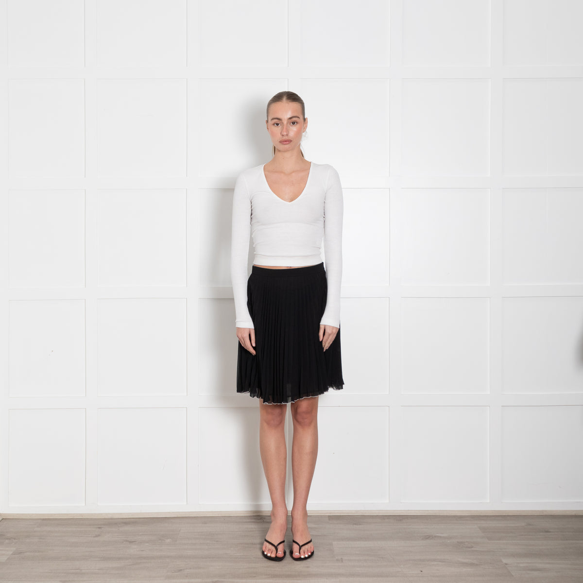 Boutique Moschino Black Pleated Mini Skirt