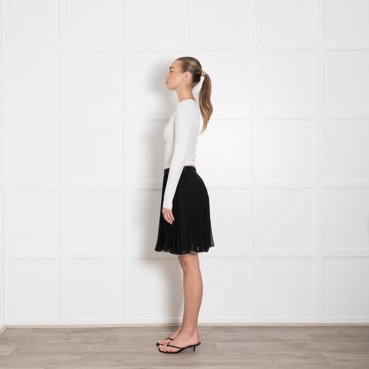 Boutique Moschino Black Pleated Mini Skirt