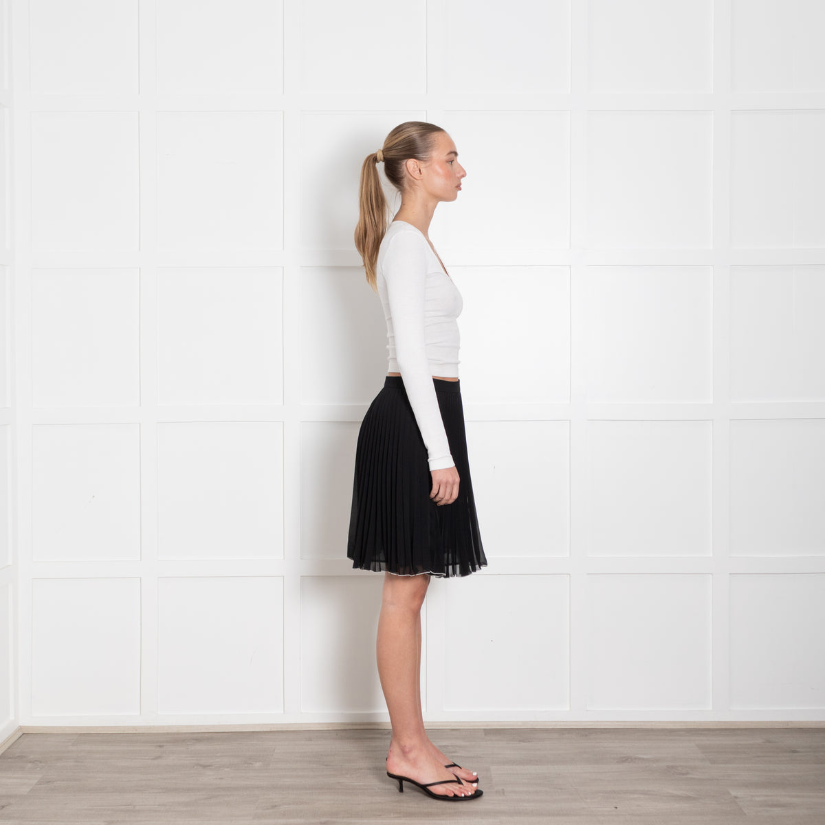 Boutique Moschino Black Pleated Mini Skirt