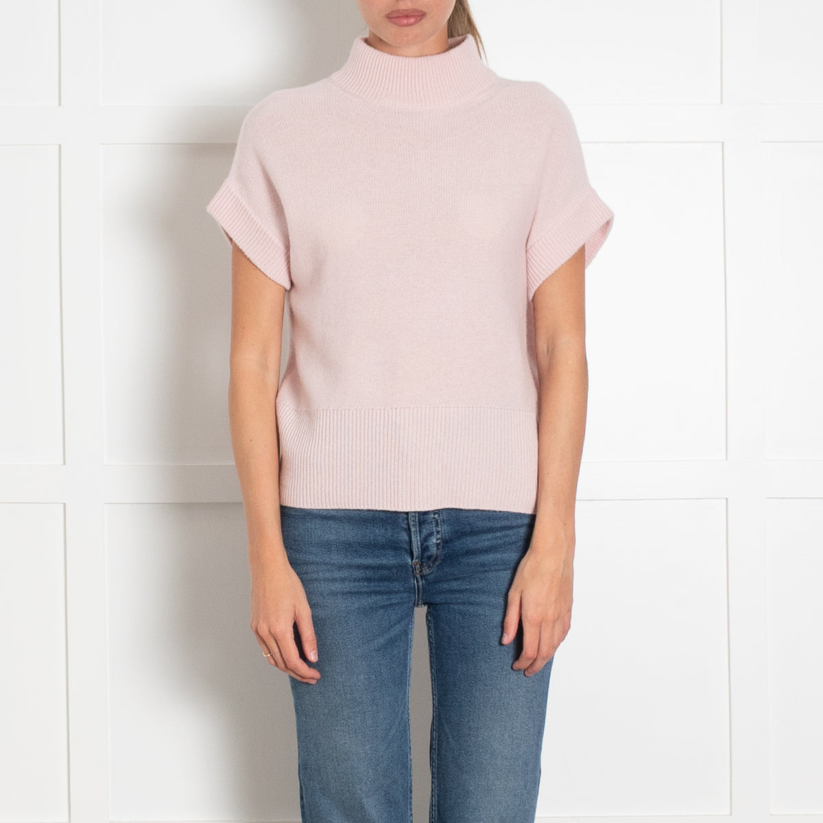 Van Kukil Pale Pink Round Neck Cashmere Vest